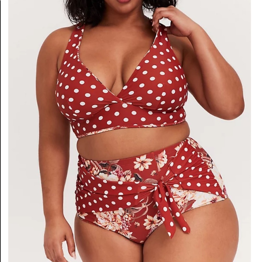 DUSTY RED FLORAL & POLKA DOT REVERSIBLE SUIT